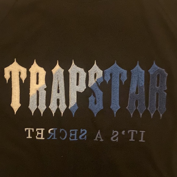 Blue and white trap star tee ( size S ) never been worn - Picture 4 of 4